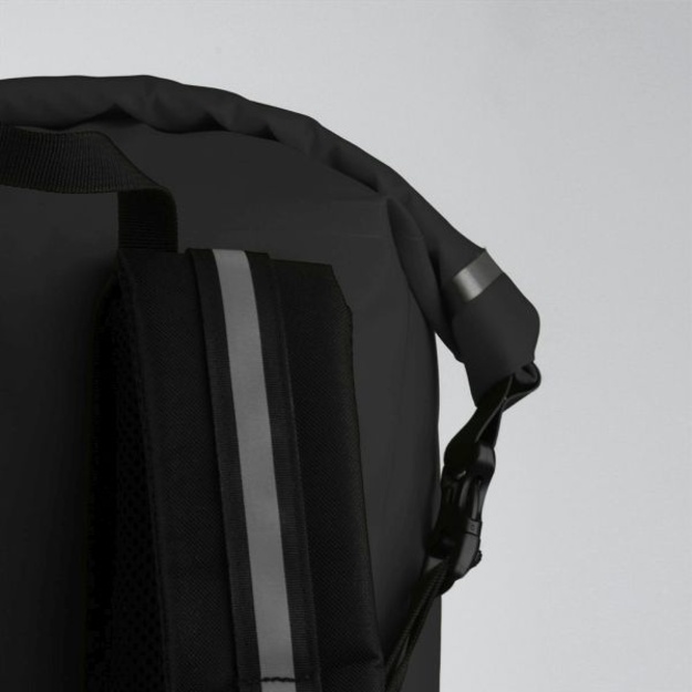 Kuprinė OXC Aqua V 12 Black